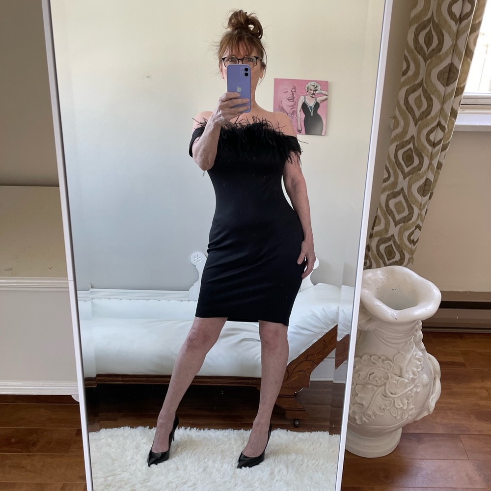 OFF THE SHOULDER FAUX OSTRICH FEATHER BLACK CHARLOTTE RUSSE DRESS ZIPPER